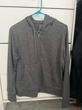 Quince women’s Charcoal Zip-Up flow knit hoodie zip up